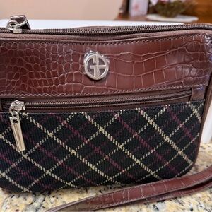 Giani Bernini Brown Plaid Crossbody Women's Bag 7 x 10 x 3“